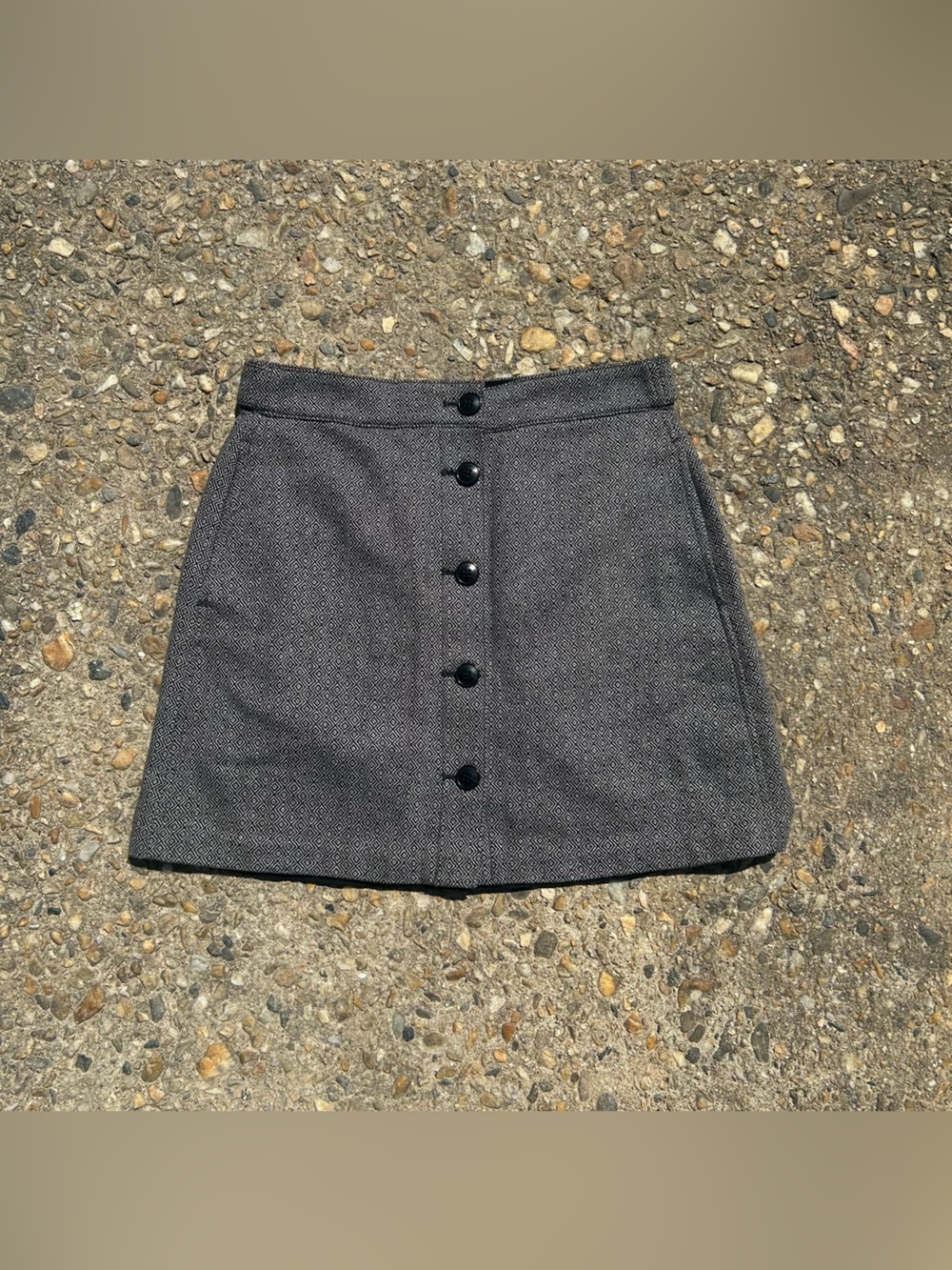Super Cute grey & black wool madewell button closure mini skirt